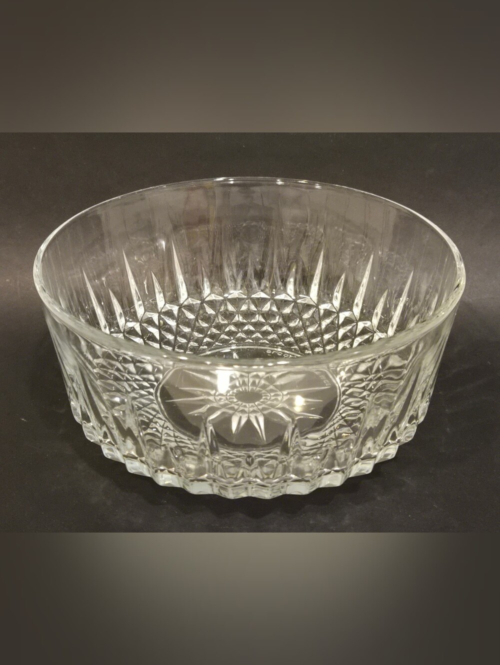 Vintage Arcoroc France Clear Pressed Glass Serving Bowl - Elegant Home Dining